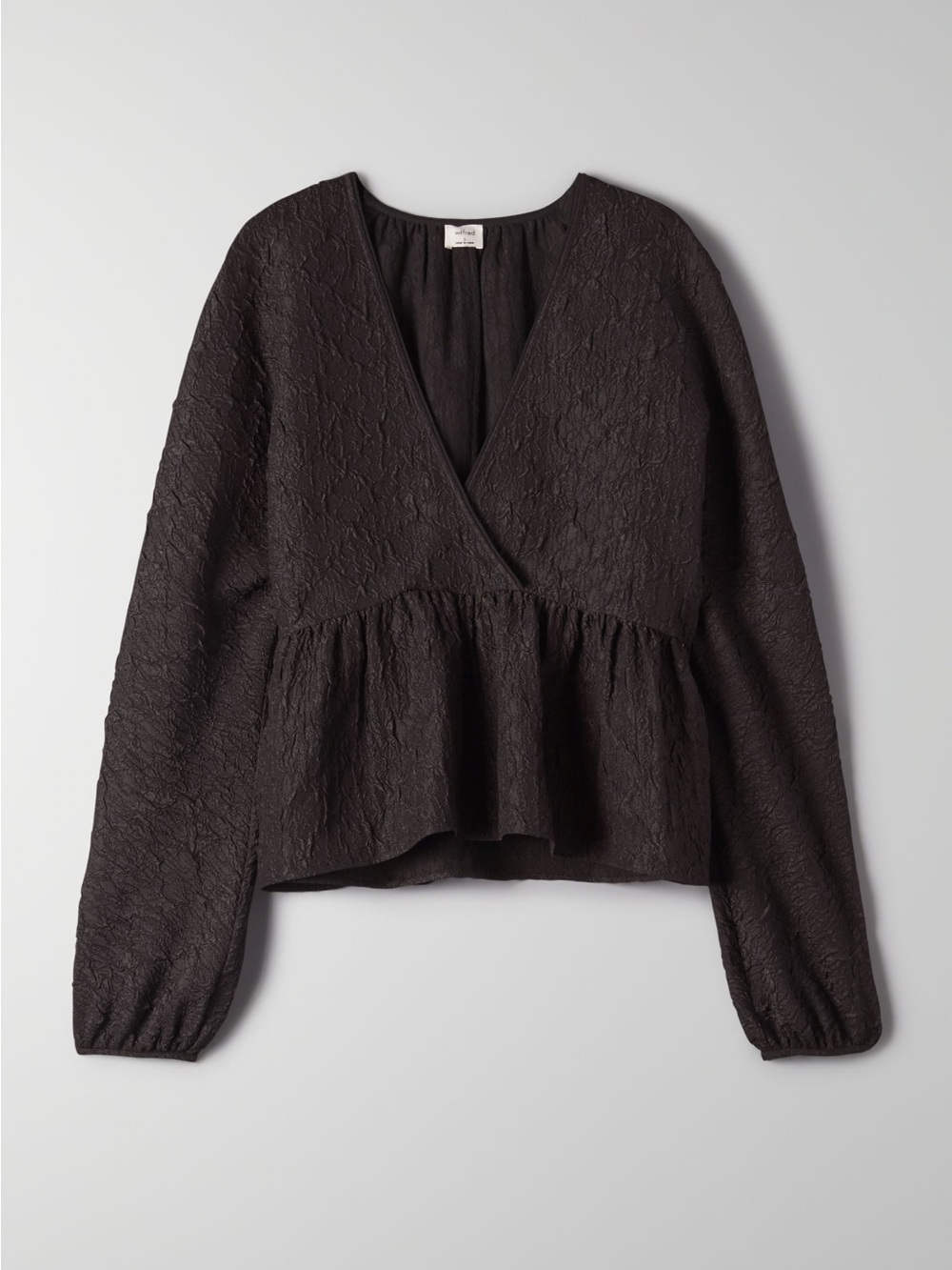 Wilfred (Aritzia) Textured Peplum V-neck Long Sleeve Blouse.. XS